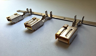 Bu-Kontakt 2,2mm² vergoldet 5RECSLP1-100-DDK SP 31575153 20250523_091951.jpg